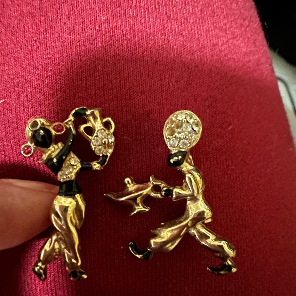 Elegant Gold and Black Vintage Genie pins